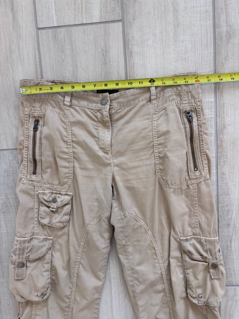 Armani Exchange Y2K Style Khaki Cargo Pants - Size 6 - Picture 12 of 16